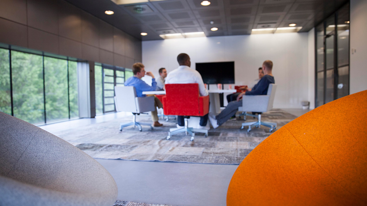 Business Round Table van True